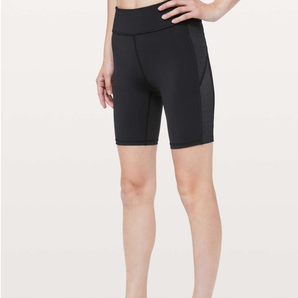 Lululemon Strength & Sweat 8”